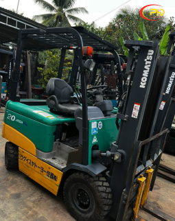Xe nâng điện Komatsu 2 tấn