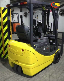Xe nâng ngồi lái 1,5 tấn