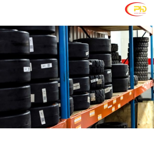 Bánh Cao Su Xe Nâng Điện