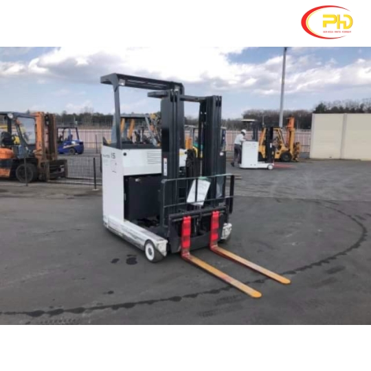 Xe nâng đứng lái, 1,5 tấn