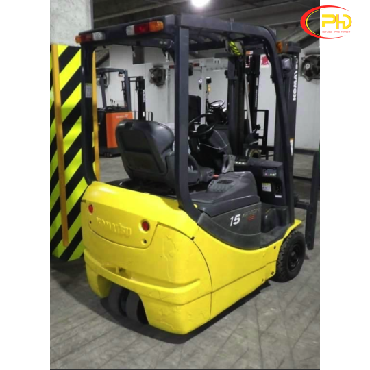 Xe nâng ngồi lái 1,5 tấn