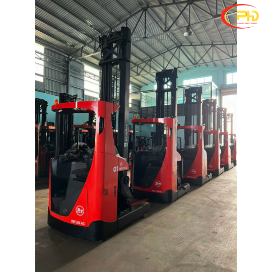 Xe nâng Ngồi lái 2 tấn