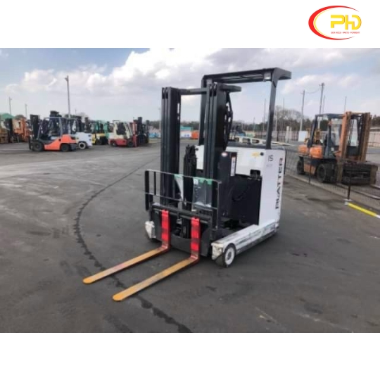 Xe nâng đứng lái, 1,5 tấn
